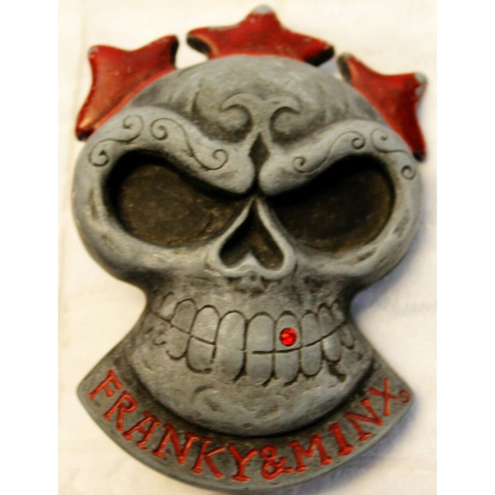 Franky and Minx Gray Skull Belt Buckle Red Stars Rhinestone Tooth Skeleton Head